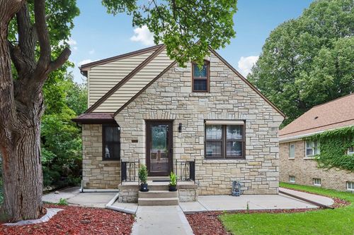 3140 S 40th Street, Milwaukee, WI, 53215 | Card Image