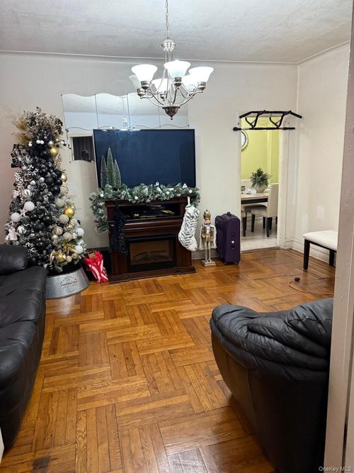 1972 Ellis Ave, Bronx, NY, 10472-5006 | Card Image