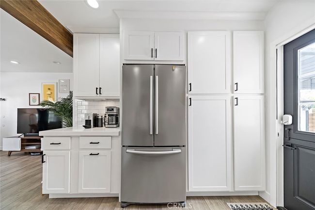 4218 E 3 Rd St, House other with 2 bedrooms, 1 bathrooms and 1 parking in Long Beach CA | Image 9