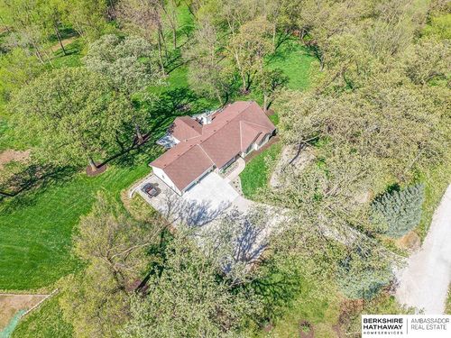 19337 Shadow Ave, Honey Creek, IA, 51542-4371 | Card Image