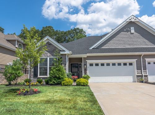 6043 Liberty Blvd, Gibsonia, PA, 15044-6512 | Card Image