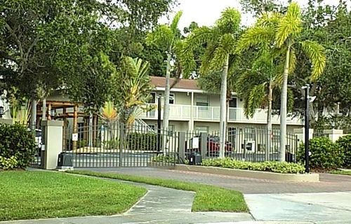 unit-6-900 La Costa Cir, SARASOTA, FL, 34237-3519 | Card Image