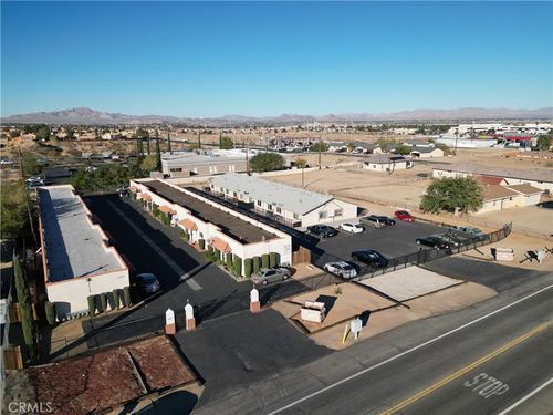 16440 Sequoia St, Hesperia, CA, 92345-1732 | Card Image