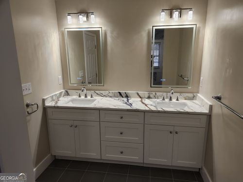 5170 Lost Dutchman Dr, lithonia, GA, 30038-3802 | Card Image