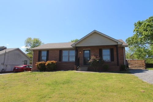 2804 Summertree Ln, Clarksville, TN, 37040-1603 | Card Image