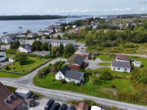 20 Silvers Lane, Eastern Passage, NS, B3G0E6 | Card Image