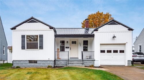 1825 Euclid Ave, Zanesville, OH, 43701-2329 | Card Image