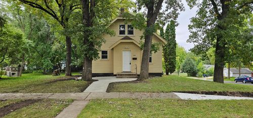 329 W Birch Ave, Fergus Falls, MN, 56537-1308 | Card Image