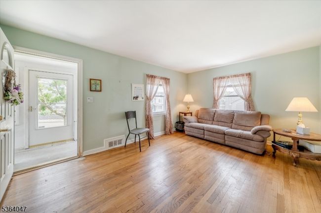 75 Emerson St, House other with 5 bedrooms, 1 bathrooms and null parking in Clifton NJ | Image 6