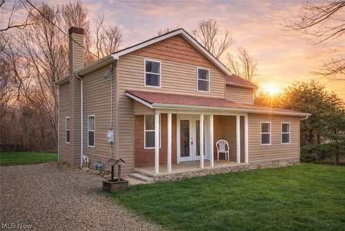 744 Wooster St, Canal Fulton, OH, 44614-1054 | Card Image