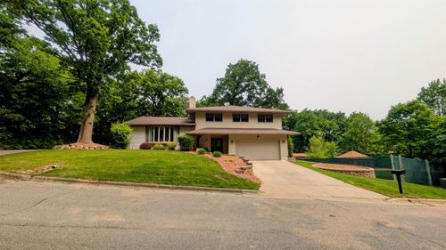 21 Westwood Ct, Estherville, IA, 51334-1840 | Card Image