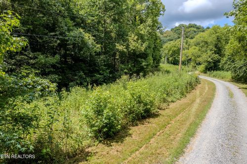 2103 Watts Hollow Rd, Buffalo Valley, TN, 38548-5462 | Card Image