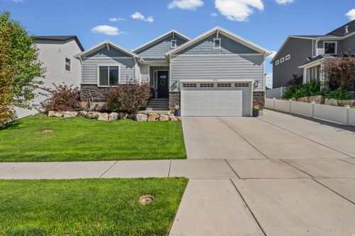 2041 E Telegraph Rd, Eagle Mountain, UT, 84005-4564 | Card Image
