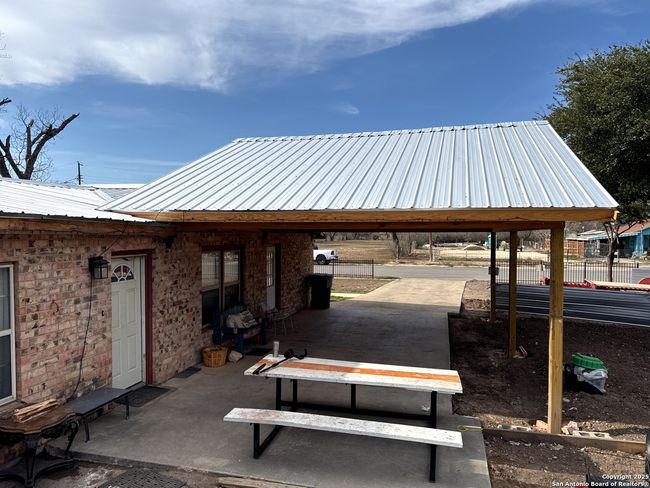 713 Boone St, House other with 2 bedrooms, 2 bathrooms and null parking in Uvalde TX | Image 27