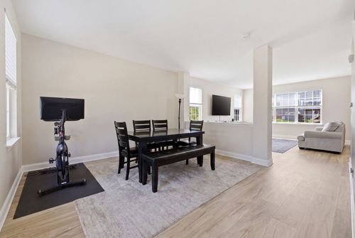 803 W Courtland Street, Mundelein, IL, 60060 | Card Image