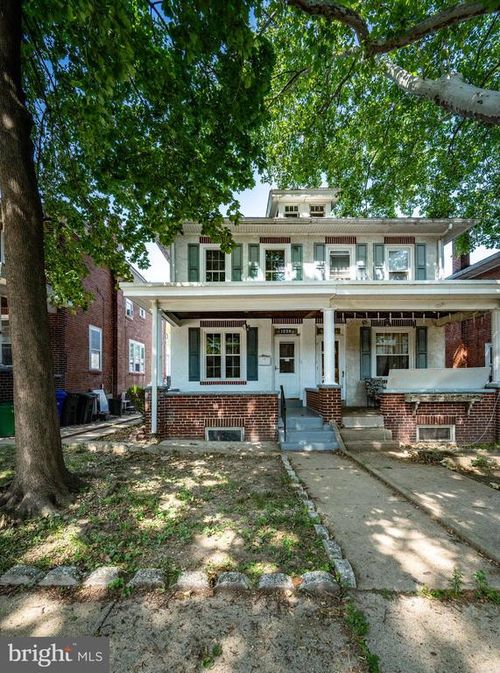 1228 Linden St, READING, PA, 19604-2017 | Card Image