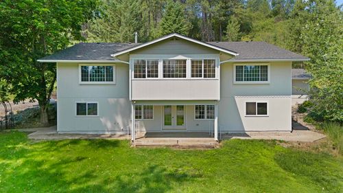 28921 N River Estates Dr, Chattaroy, WA, 99003-8657 | Card Image