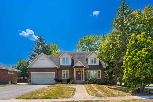 7909 Sarah St, Niagara Falls, ON, L2G6T6 | Card Image