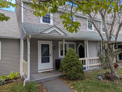 160 Winterwood Drive, Londonderry, NH, 03053 | Card Image