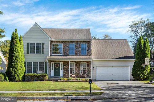 114 Doreen Dr, HUMMELSTOWN, PA, 17036-2724 | Card Image