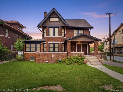 17 Colorado St, Highland Park, MI, 48203-3301 | Card Image
