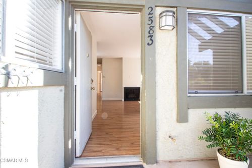 2583 La Paloma Cir, Thousand Oaks, CA, 91360-1533 | Card Image