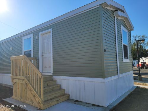 9 Avenue C, Keansburg, NJ, 07734-3205 | Card Image