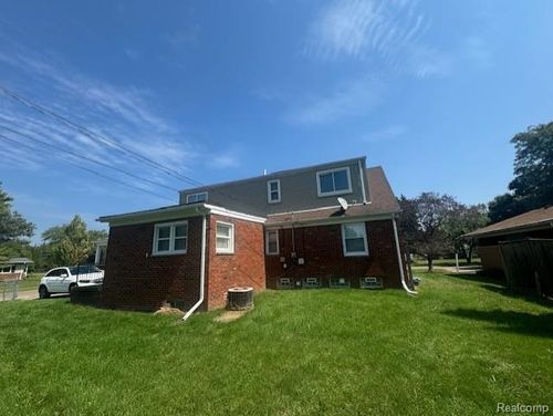 3222 S Hubbard St, Wayne, MI, 48184-1410 | Card Image