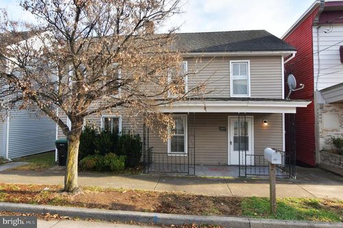 5366 Main St, STEPHENS CITY, VA, 22655-2827 | Card Image