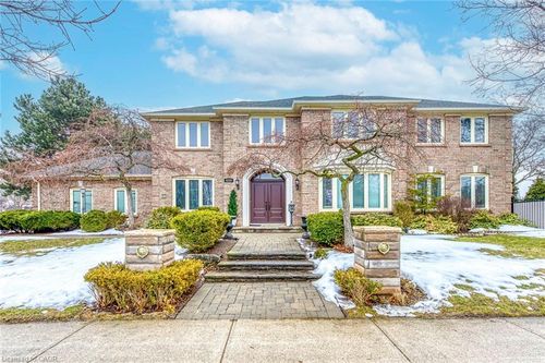 4220 Millcroft Park Dr, Burlington, ON, L7M3V5 | Card Image