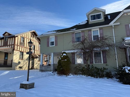 108 W Bertsch St, LANSFORD, PA, 18232-1907 | Card Image