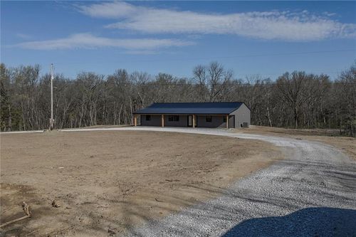 7266 Nw State Route Ff, Adrian, MO, 64720-4946 | Card Image