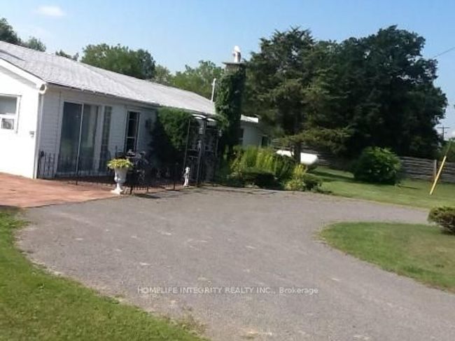 2434 County Rd 15, House other with 5 bedrooms, 2 bathrooms and 9 parking in Picton ON | Image 30