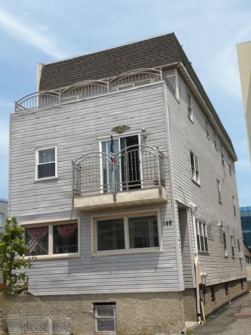 148 Beach 97th St, Rockaway Beach, NY, 11693-1309 | Card Image