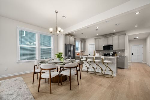 523 Kemp Dr, Hermitage, TN, 37076-2673 | Card Image