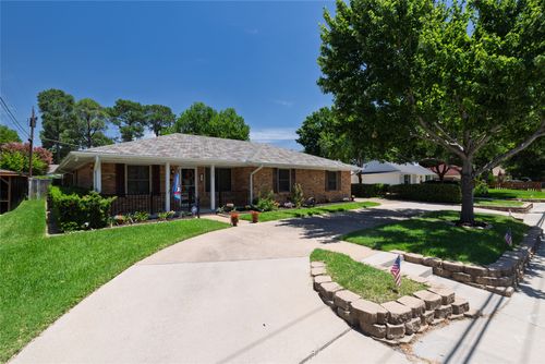 909 W Grauwyler Rd, Irving, TX, 75061-4520 | Card Image