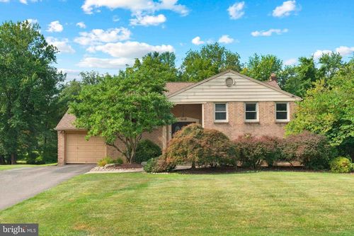 23 Great Oak Dr, Churchville, PA, 18966-1209 | Card Image