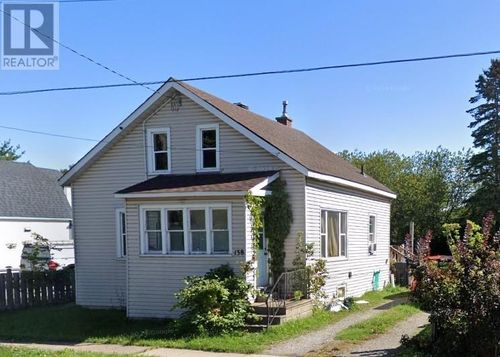 138 Turner Ave, Sault Ste. Marie, ON, P6C4S2 | Card Image