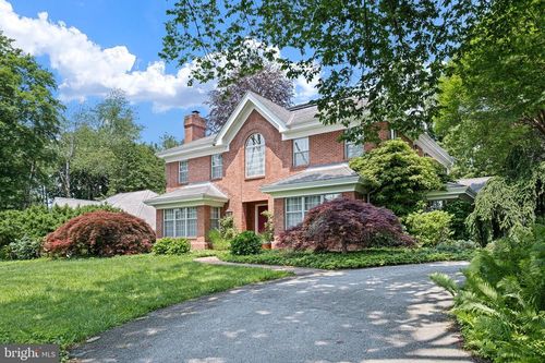 2 Farron Dr, CHADDS FORD, PA, 19317-9200 | Card Image