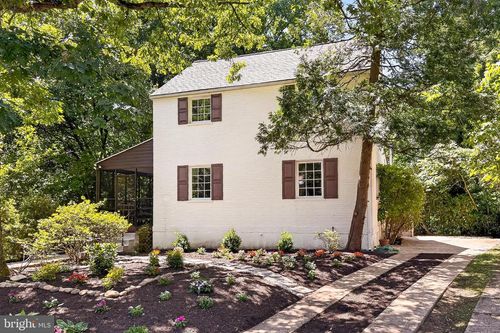 204 N Evergreen St, ARLINGTON, VA, 22203-1225 | Card Image
