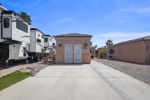 1905 Victoria Farms Rd, Lake Havasu City, AZ, 86404-8535 | Card Image