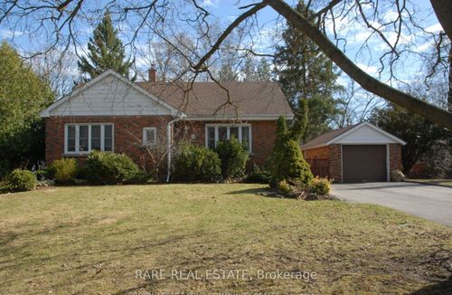 11 Maple Lane, Unionville, ON, L3R1R1 | Card Image