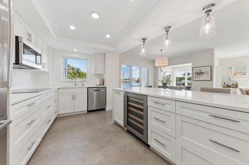 apt-1f-555 Se 6th Ave, Delray Beach, FL, 33483-5250 | Card Image