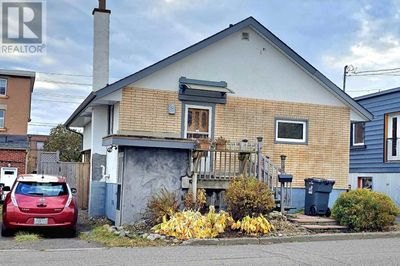 285 Lincoln St, Home with 3 bedrooms, 2 bathrooms and null parking in Thunder Bay ON | Image 1