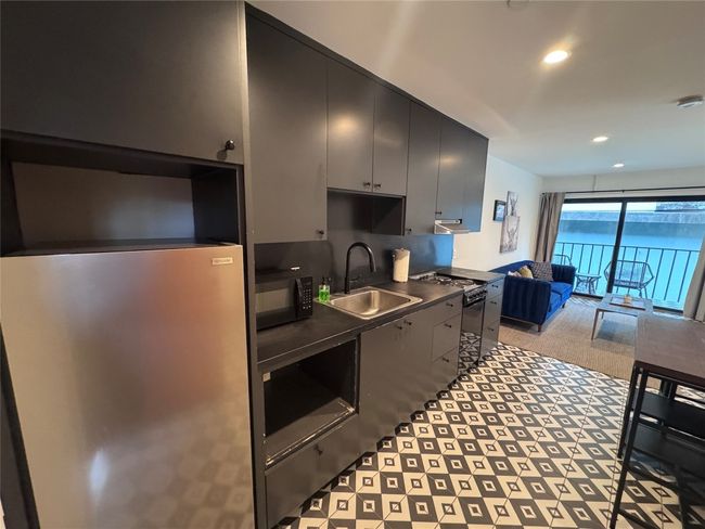 APT-201 - 201 Academy Dr, Condo with 0 bedrooms, 1 bathrooms and 1 parking in Austin TX | Image 4