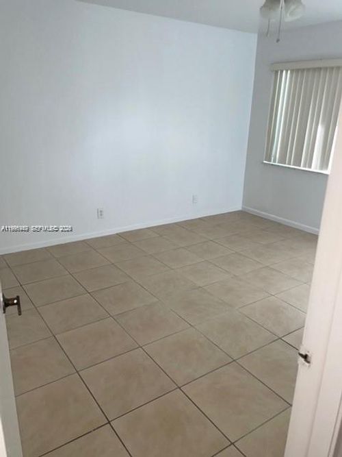 306-8940 S Hollybrook Blvd, Pembroke Pines, FL, 33025-1370 | Card Image