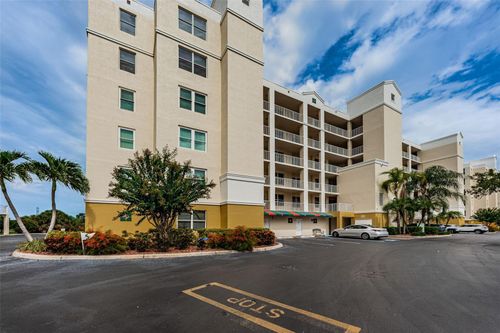 5101-1200 Country Club Dr, Largo, FL, 33771-2182 | Card Image