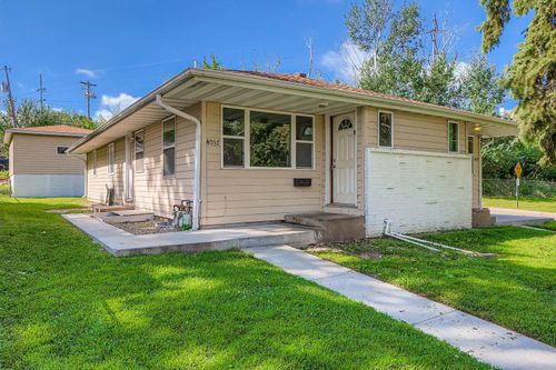 4037 37th Ave N, Robbinsdale, MN, 55422-2118 | Card Image