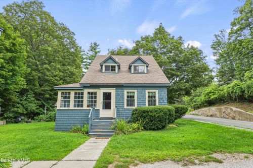 253 North St, Williamstown, MA, 01267 | Card Image