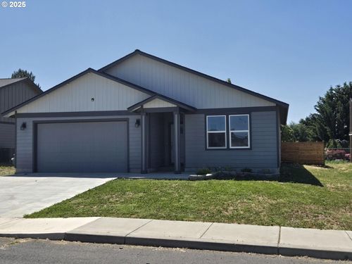 659 Liberty Dr, Metolius, OR, 97741-8723 | Card Image